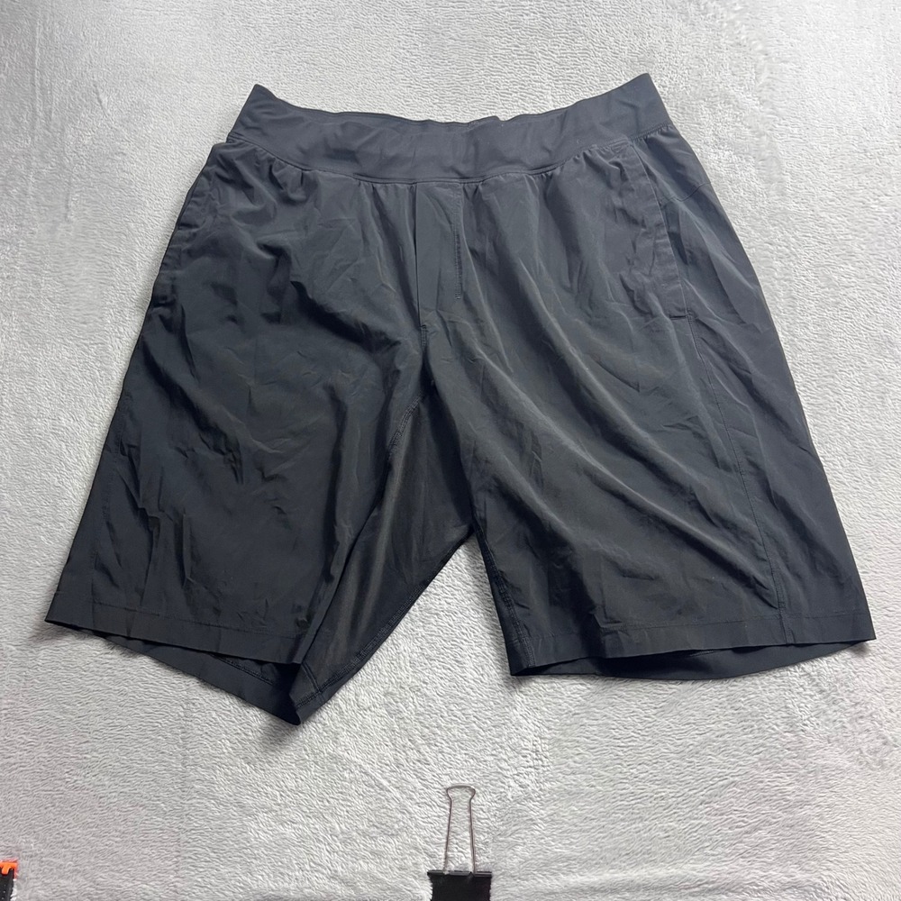 Lululemon Pace Breaker Linerless Shorts Black Mens 9 Inch Inseam Training Gym